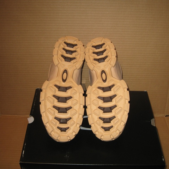 SOLD!!!  Oakley Men's Military Combat Boot   Tan - Picture 5 of 8